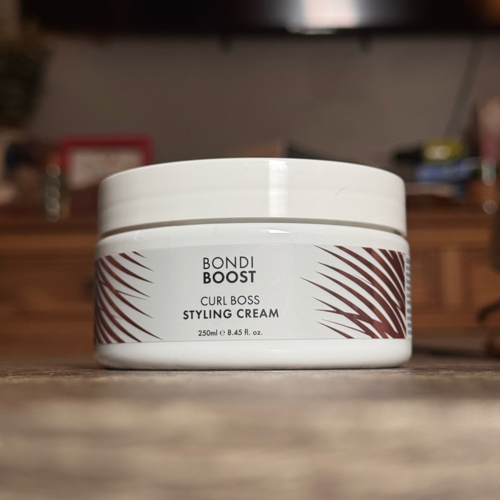 Bondi Boost Curl Boss Styling Cream